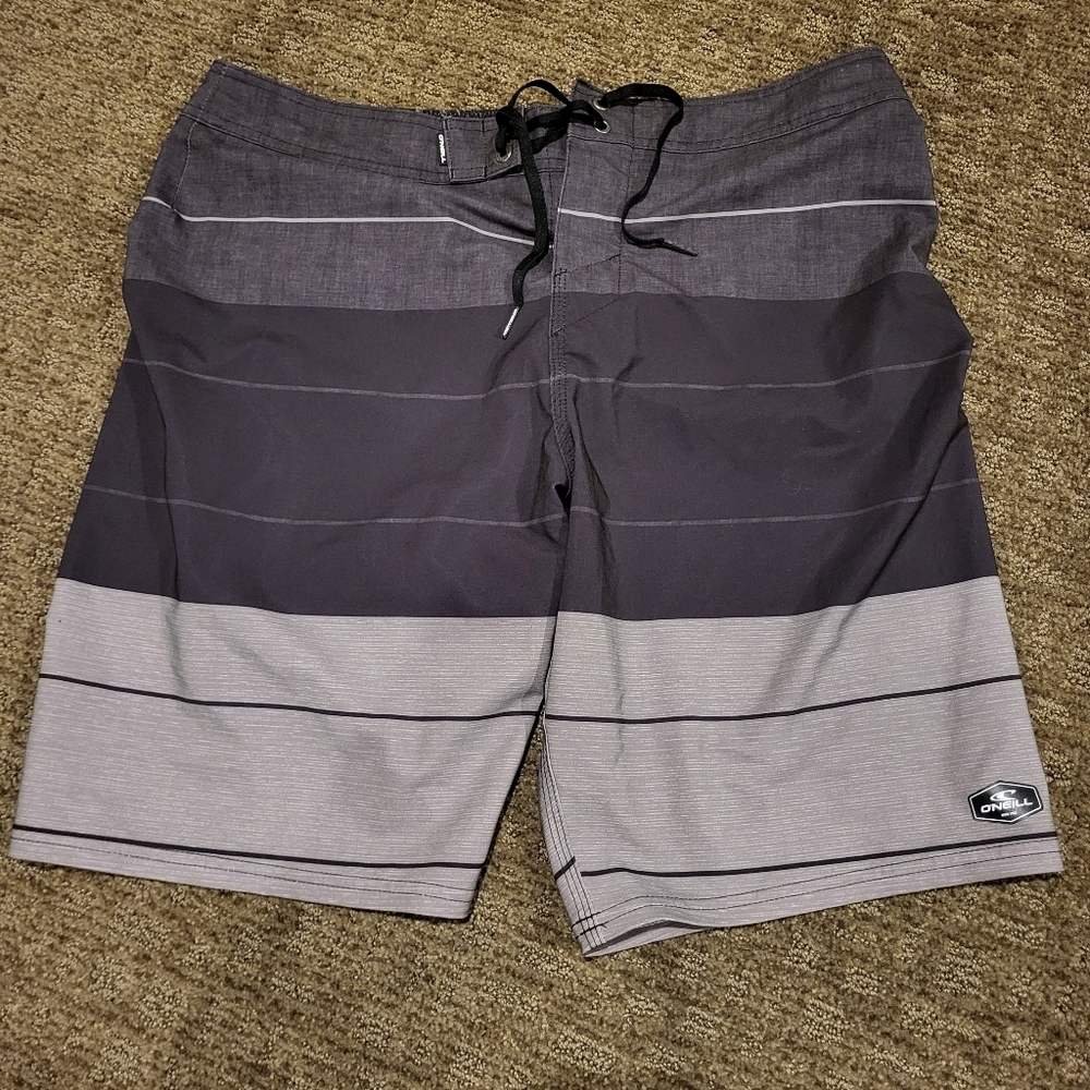 Mens Oneill board shorts size 32